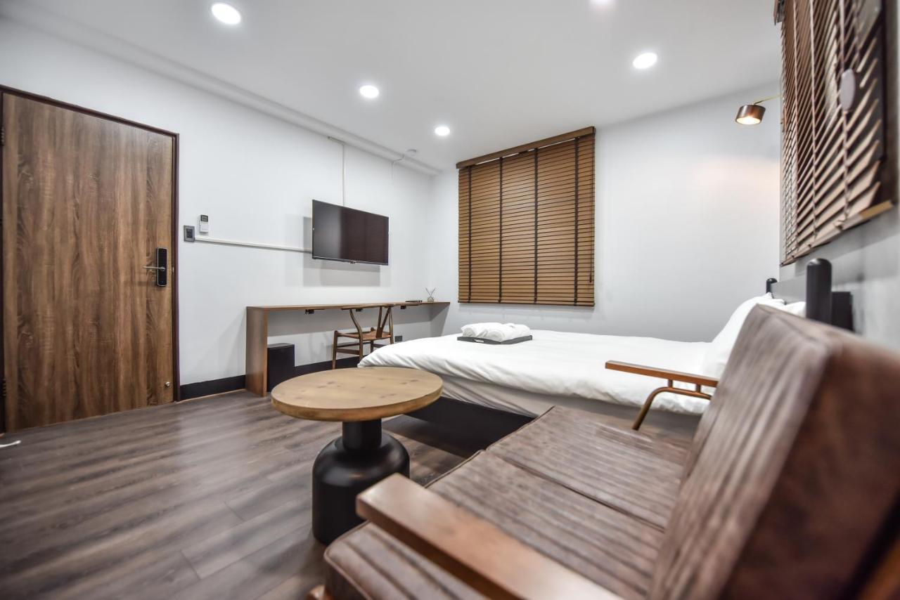 Eryang Homestay Tainan Eksteriør billede